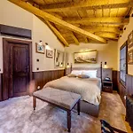 Hotel Pipers